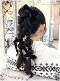 ポニーテールツイン