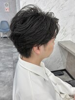 オム ブランシェ(HOMME BLANCHE’) シャドウ×フェザーmixパーマデザイン
