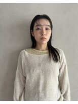 グラッド ナチュラル ヘアー(glad NATURAL HAIR) センターパートのウェットロング