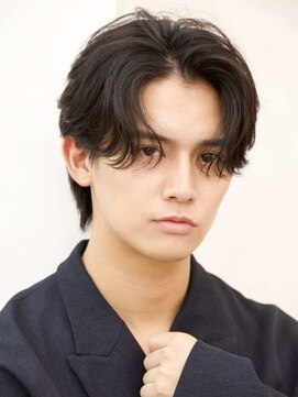 ルーシー 名古屋栄(LUCEY) センターパートニュアンスパーマフェザーパーマ波巻きパーマ