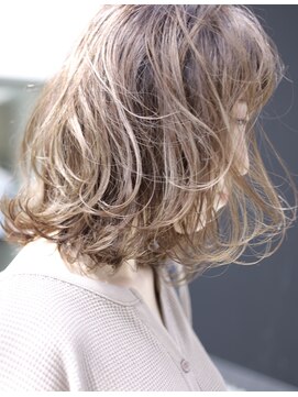 バローチェ(Barouche) 【Barouche】 レイヤーボブ 堀江