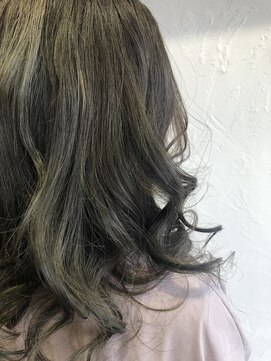 ヘア ラッシュ(HAIR LUSH) ブリーチ＋カラー