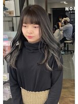 ノラ ウメダ(NORA UMEDA)&nbsp;【NORA UMEDA 高木】アッシュ系&外国人風ハイライトカラー