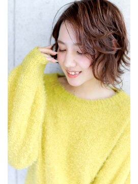 ドーチェ 平野(DOCHE) 無造作カールショートボブスタイル