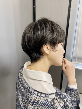 ハルキ ミナト ジャパン オオサカ(HARUKI MINATO japan OSAKA) 40代50代小顔似合わせカットくびレイヤーエモージュ大人可愛い