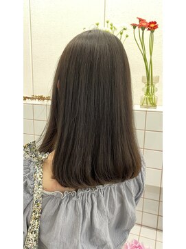 リル(re'll) 《花屋併設》オリーブグレージュ［酸性ストレート/ヘアセット]