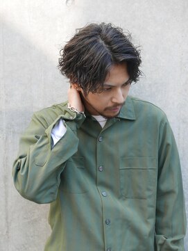 フィフス 名駅(fifth) ツイストスパイラルパーマ×刈り上げマッシュで男らしさ◎