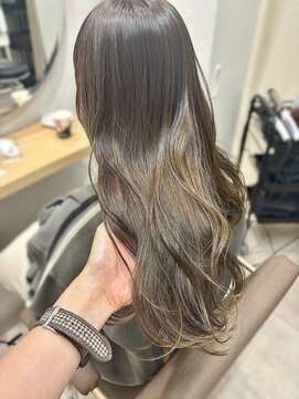 オト(oto) 1ブリーチでできるオリーブベージュ