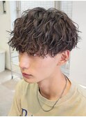 韓国風センターパートウルフマッシュ波巻きスパイラルパーマ黒髪