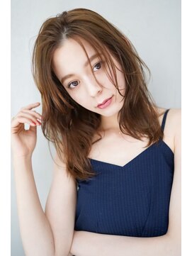 ギークス(GEEKS) 【GEEKS渋谷】顔周りレイヤー/ロングウルフ/グレージュ/春夏ヘア