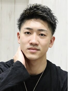 ヨシザワインク バンダイ(YOSHIZAWA Inc. BANDAI)の写真/大人のメンズパーマで、男らしさを格上げ！髪質や骨格に合わせて、あなたに一番似合うスタイルをご提案。