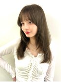 顔まわりカットミディアムウルフレイヤーロングハッシュボブ