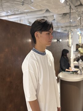 ウノプリールヴァモス(unopulir Vamos) メンズ刈り上げなしセンターパート