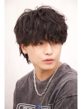 ルーシー 川越(LUCEY) センターパートフェザーパーマシャドウパーマメンズパーマ