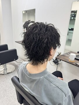 ブライト(BRIGHT) ツイストスパイラルパーマセンターパートウルフ