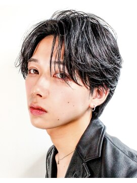 オーシャントーキョー ホワイト 原宿(OCEAN TOKYO WHITE) シースルーセンターパートウルフニュアンスパーマ黒髪韓国ヘア