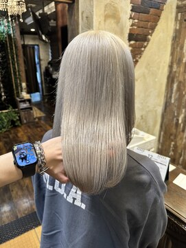 ヘアー クリエイト カルバリ(HAIR CREATE Calbari) ホワイトシルバー