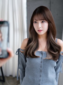 エインアンリー 明治神宮前(AIN.ANLY.) シースルーぱっつん前髪シャギーレイヤーロング韓国ヘア