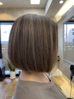 ヘアアンドメイク アリス(hair&make ALICE produce by COLT) ボブ ハイライト ミルクティーベージュ
