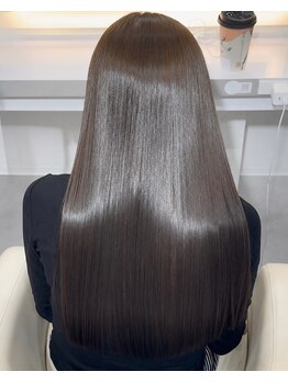 スパーブ(SUPERB)の写真/乾かすだけでまとまる縮毛矯正×髪質改善で毎朝のスタイリングを楽に