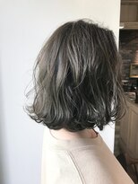 マイティ バイ エイチ(mighty by H)&nbsp;【mighty】カーキグレージュ×切りっぱなしボブ