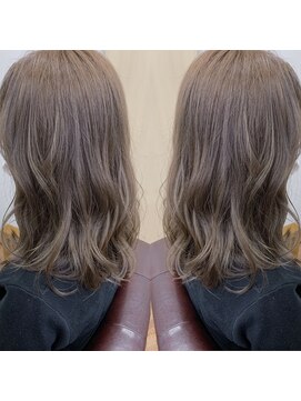 メルシー トータル ブランディング サロン(merci TOTAL BRANDING SALON) 大人かわいい/ミディアム/イルミナカラー/横浜/横浜駅