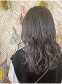 ダブルカラーでつくる、くすみグレージュ