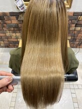 オフザリップヘアー(off the Lip hair)