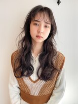 ユイル(Uil) 小顔前髪顔周りレイヤー×ベージュカラー デザインカラー