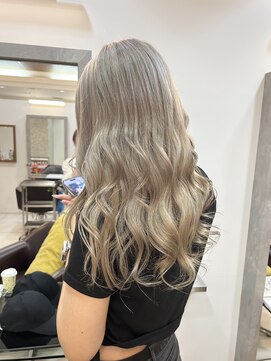 ノット 成田公津の杜(Knot) ホワイトシルバー stylistすずか