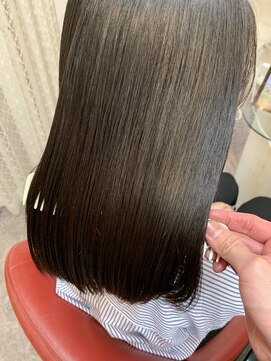 ロマンヤカタ ファース(ROMAN YAKATA fars) 髪質改善　艶ブラック　プレミアムカラー　美髪ケア@田代12/3