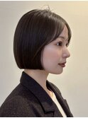 顔周りレイヤーカットグレージュカラーくびれボブショートカット