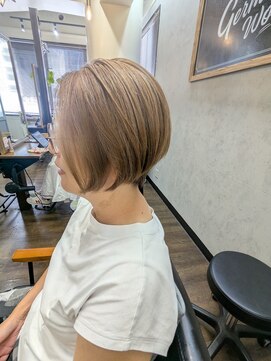 ジェルム ヘアーワークス(germe hair works) お白髪ぼかしカラー×モードショートボブ