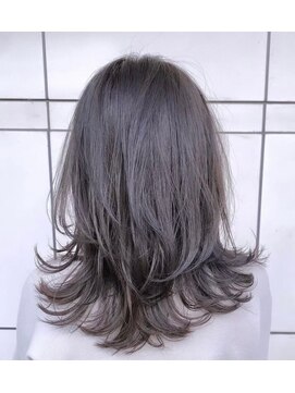 ヘアサロン エフ 渋谷(F) #グレー#グレージュ#ミドルレイヤー