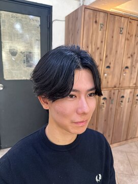 ロストシティ 横浜(LOST CITY) 黒髪ニュアンスパーマ