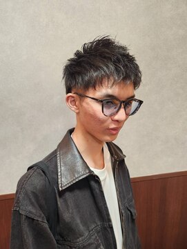 アップバングショート