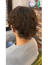 プラメーラ(PRAMEERA)&nbsp;波巻きパーマ/スパイラル/大人センターパート/サーフカール