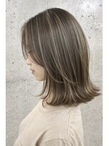 ゴットイズム(GOTTO ISM)&nbsp;大人女性にオススメ！細めハイライト顔まわりレイヤースタイル