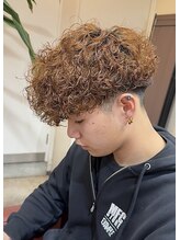 海外風の色気、雰囲気がかっこいい！『スペインカール』