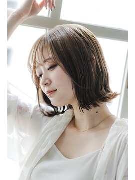 シンクヘアー(think hair by tori) 切りっぱなしボブ　ストレートボブ　外ハネボブ