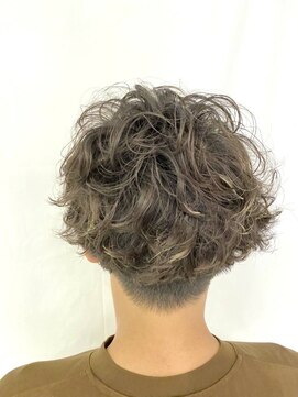 ブレイク(BREK) 外ハネパーマ