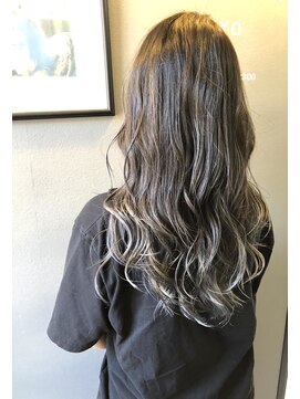 ペネロープ(Penelope) ［新宿］ハイライト/バレイヤージュ/グラデーション/グレージュ