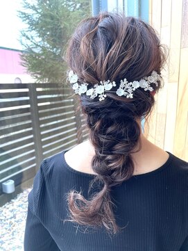 ヘアラウンジ アングゥ(hair lounge ungu) 編みおろしアレンジ