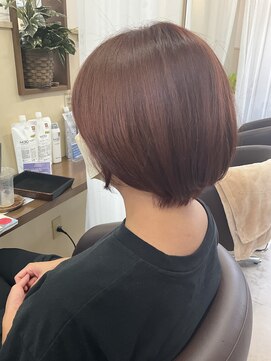 コアフィールフィス(COIFFURE fils) 【見附　今町】ツヤ感ボブ　レッドカラー