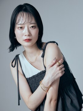 モーラ 浅香山店(MOLLA) カットラインが美しい大人のボブヘア