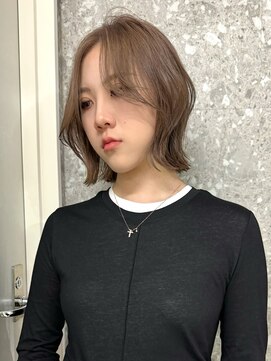 サンク 原宿 表参道(cinq) ハイトーンレイヤーボブミディアムレイヤーショートウルフボブ