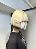 ホワイトブロンドエンドカラー