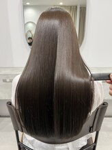 Tummy'sは若いお客様ばかりですか？［金山駅/ショート/ショートボブ/髪質改善/縮毛矯正/質改善］