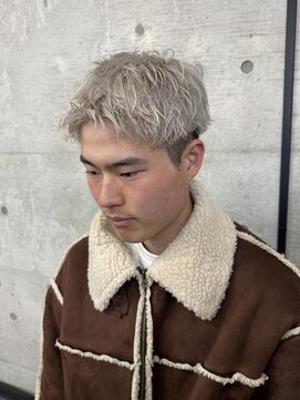 メルシー トータル ブランディング サロン(merci TOTAL BRANDING SALON) メンズスパイキーショート×ホワイトシルバー