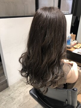 ビヨウシツ ポスタ ラベンダーグレージュ 正木ゆかり